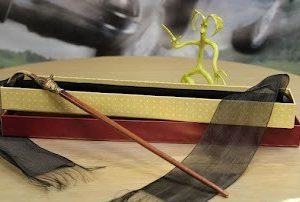 BAGUETTE DE NICOLAS FLAMEL, Baguette de collection Les Animaux Fantastiques