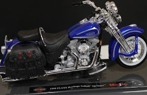 HARLEY DAVIDSON 1999 FLSTS HERITAGE SOFTAIL SPRINGER 1/18